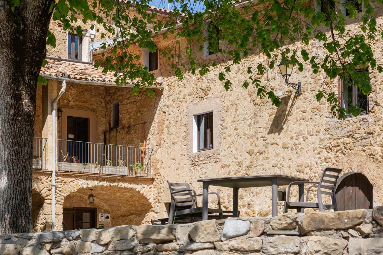 Hostatgeria Falgars La Pobla de Lillet Exterior foto